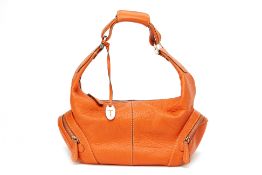 A TOD'S ORANGE LEATHER BAG