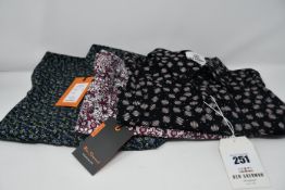 One men's as new Ben Sherman Short Sleeve Scratch Print shirt size M. One men's as new Ben Sherman