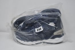 One as new Mizuno Wave Sky Neo black trainers size UK 8.