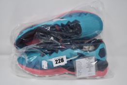 One as new Mizuno Wave Daich blue trainers size UK 8.
