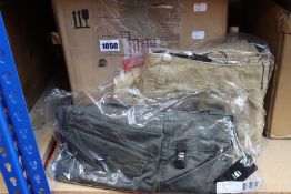 Seven pairs of assorted as new G-Star Raw trousers.