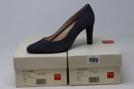 Two pairs of as new HÖGL shoes; 6-10 6502 (UK 5) and 0-18 4202 (UK 4).