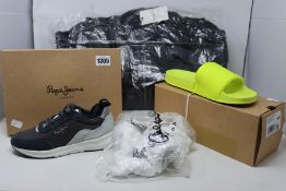 An as new Pepe Jeans Freddie jacket (L), Pepe Jeans Daisy top (S), Pepe Jeans Style sliders (EU