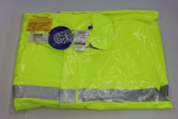 An as new FR Dritex S43Q Saturn fluorescent coat (XL -RRP $283).