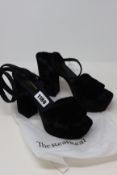 One pre-owned Saint Laurent black velvet platform sandals size 39.5.