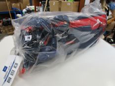 An as new Mizuno BR-D3 golf club stand bag.