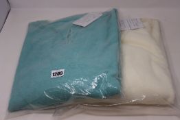 Four as new Free People oversized sweaters size XS (Colour: 2 x evening cream, 2 x emerald).