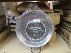 Twenty four professional paella pans, 30cm.