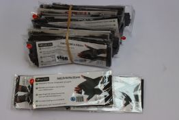 Nineteen pairs of as new iMedic Anti-Arthritis Gloves (L).