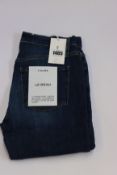 A pair of as new Frame Le Beau jeans in Burnside (Size 26).
