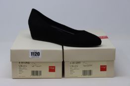 Two pairs of as new HÖGL shoes; 4-10 4502 (UK 6.5) and 0-18 4202 (UK 6.5).