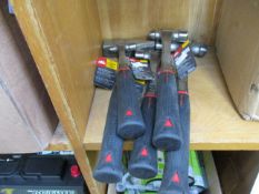 Five as new MAC Tools Antivibe Hammers (BH12AV x2, BH32AV x1, SH2AV x1 and BH04AV x1).