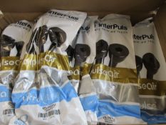 Twenty five packs of as new Milkrite Ultraliners DL007U.