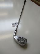 An as new Mizuno JPX 900 Hot Metal 5 Iron golf club.