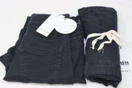 Two pairs of as new Oui The Skinny trousers (EU 36, 46 - RRP €100 each).