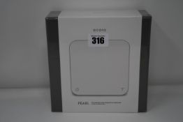 An as new Acaia Pearl the essential scale designed for passionate coffee professionals.