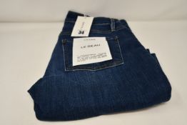 A pair of as new Frame Le Beau jeans in Burnside (Size 25).