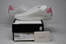 A pair of as new Gucci Ace sneakers with Interlocking G (EU 35 - RRP £460).