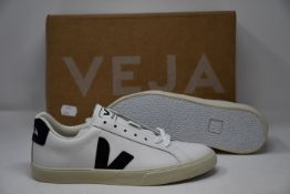 A pair of as new Veja Esplar leather extra white trainers (UK 4).