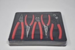 A boxed as new Mac Tools 5 piece small set (FPS5S).