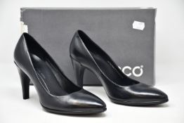 A pair of as new Ecco Shape 75 Pointy shoes (EU 36).