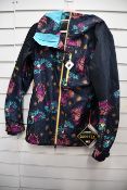 One women's as new Burton GORE-TEX Upshift Jacket size M (21282100960).
