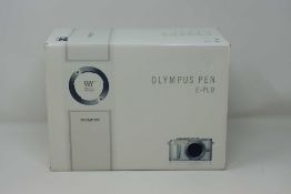 A boxed as new Olympus PEN E-PL9 Micro Four Thirds System Camera (16.1 Megapixel, Image