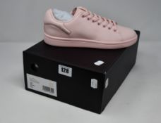 A pair of as new Raf Simons (Runner) Orion trainers in pink (EU 40 - RRP £150).