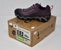 A pair of women's as new Oboz Firebrand II Low B-Dry waterproof hiking shoes (UK 4 - RRP £117).