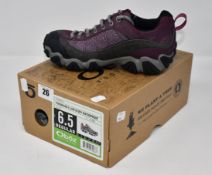 A pair of women's as new Oboz Firebrand II Low B-Dry waterproof hiking shoes (UK 4 - RRP £117).