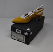 A pair of as new Ecco Shape 45 Pointy Sleek shoes (UK 7 - 7.5).