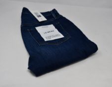 A pair of as new Frame Le Beau jeans in Burnside (Size 28).