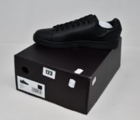 A pair of as new Raf Simons (Runner) Orion trainers in black (EU40 - RRP £150).