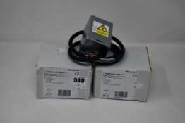 Two boxed as new Honeywell 40003916-001 Replacement Powerhead for V4043H zone valves.