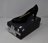 A pair of as new Ecco Shape 75 Pointy shoes (UK 5 - 5.5).