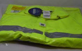 An as new FR Dritex S43Q Saturn fluorescent coat (XL -RRP $283).