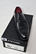 A pair of as new Loake Abberline shoes in black (UK 9.5 - RRP £175).