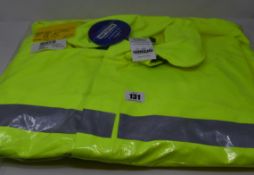 An as new FR Dritex S43Q Saturn fluorescent coat (XL -RRP $283).