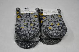 Ten pairs of as new Somerville Leopard slipper socks in grey/yellow (One size - RRP £20 each).