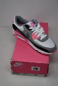 A pair of women's as new Nike Air Max 90 (UK 5.5).