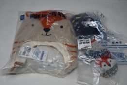 Five pairs of JoJo Maman Bebe Fox Fair Isle mittens (RRP £10 each), four JoJo Maman Bebe fox hats (