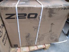 A boxed as new Himo Z20 Electric Bike in white (Some slight cosmetic damage to box).