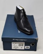 A pair of as new Steptronic Mayfair boots in suede (EU 41).