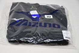 Six as new Mizuno Terry hoodies in black (All S - RRP £30 each).