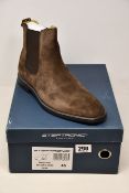 A pair of as new Steptronic Mayfair boots in suede (EU 45).