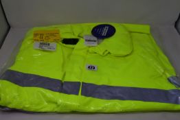 An as new FR Dritex S43Q Saturn fluorescent coat (XL -RRP $283).
