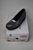 A pair of as new MBT Physiological Footwear Harper metallic pewter ballet flats (UK 5).