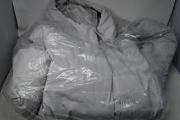 A women's as new Uniqlo seamless down long coat (L - RRP £160).