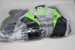 A youths as new O'Neill Epic 4/3MM back zip wetsuit (Age 6 - RRP £120).