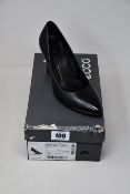 A pair of as new Ecco Shape 75 Pointy shoes (EU 36).